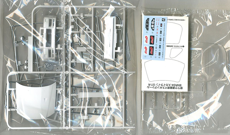 Aoshima 05733 1/24 Initial D S - Model Kit R34 评论和价格
